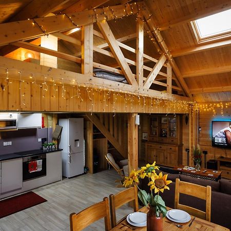 Spacious Cabin Evcharger And Free Parking Near Cambridge Exteriör bild