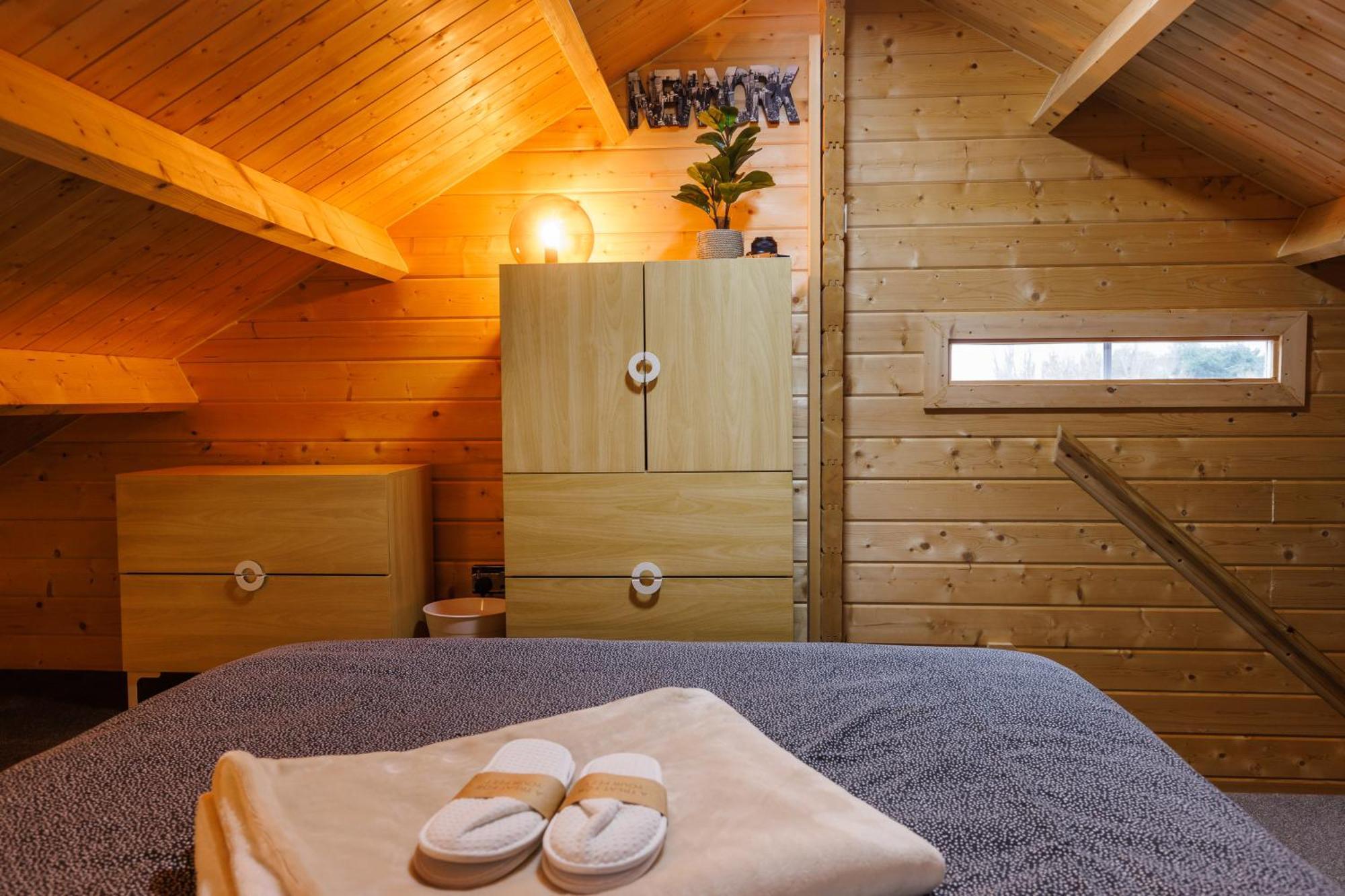 Spacious Cabin Evcharger And Free Parking Near Cambridge Exteriör bild